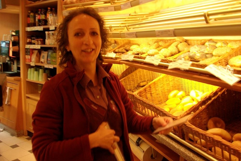 Andrea-erfolgreiche Backwarenverkäuferin als Quereinsteigerin - Bäckerei Schroeter Berlin